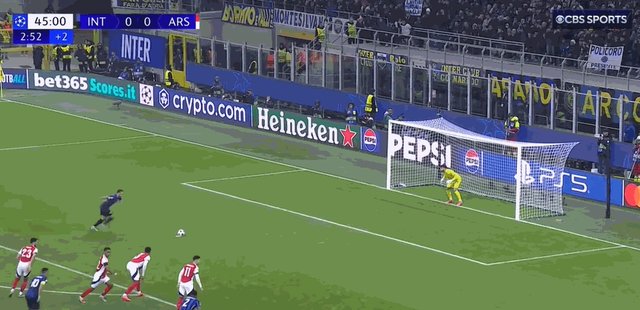 1730934797522006543.gif 1-0恰尔汗奥卢.gif